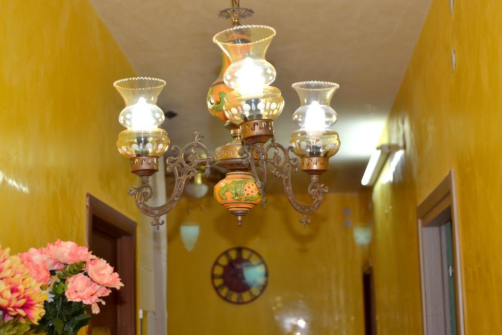 B&B Milon Mestre Esterno foto